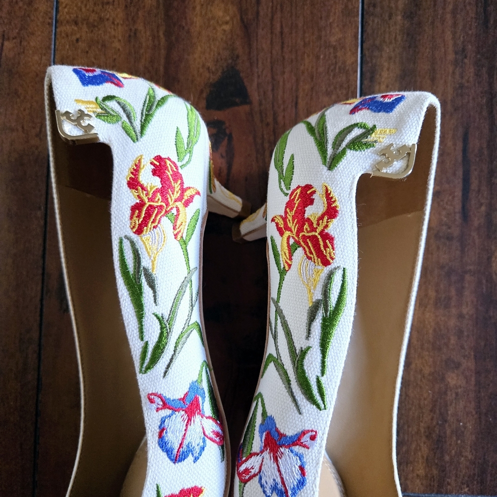 Tory Burch Elizabeth Painted Iris Embroidered Canvas Kitten Heel Pumps Size 8.5M - Picture 7 of 16